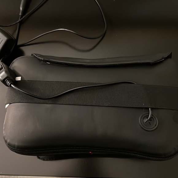 Viktor Juergen Massaging Pillow - Picture 9 of 10